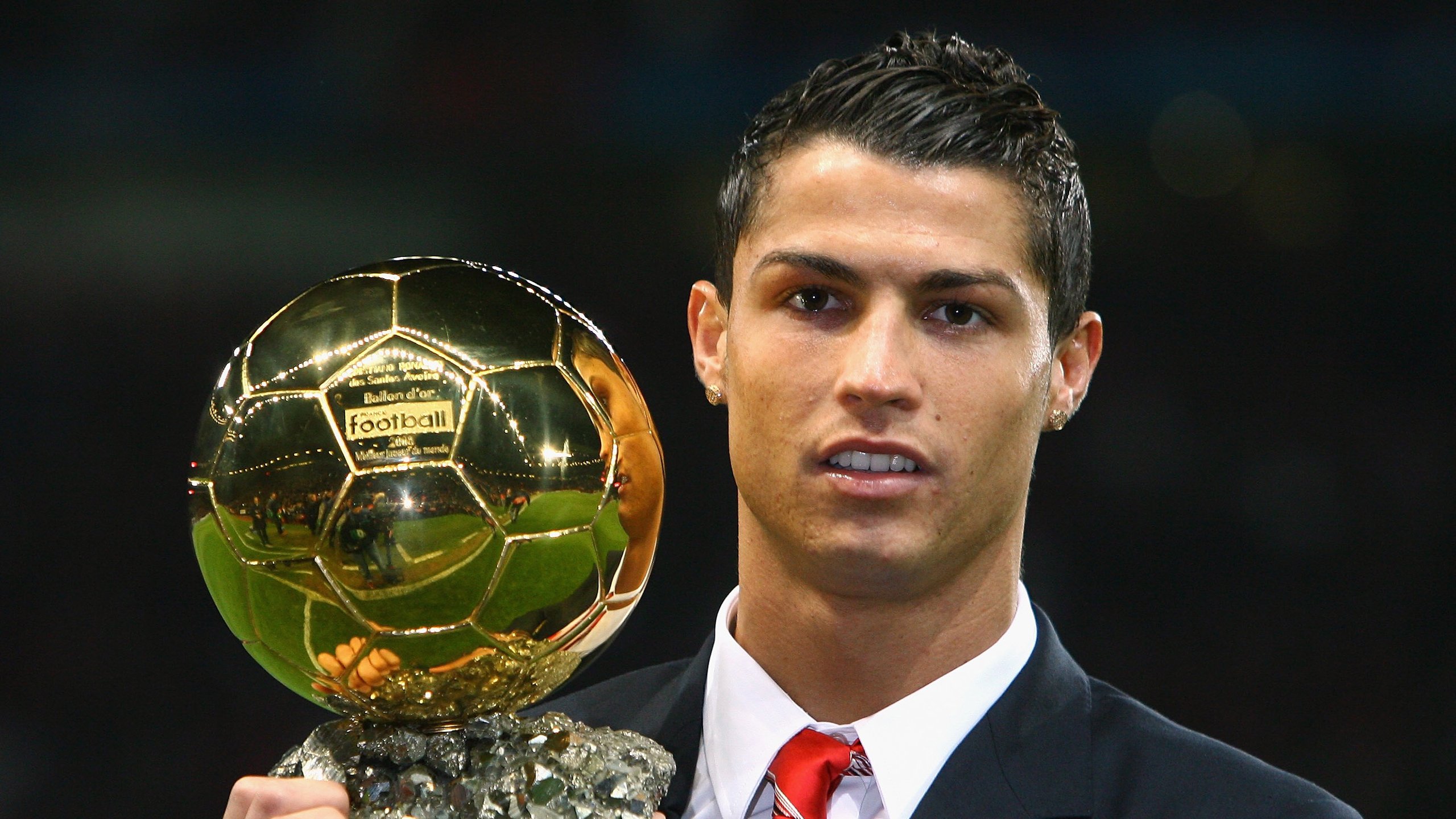 九游娱乐官方-足球裁判机器人实验项目进入实战阶段，足球裁判实践